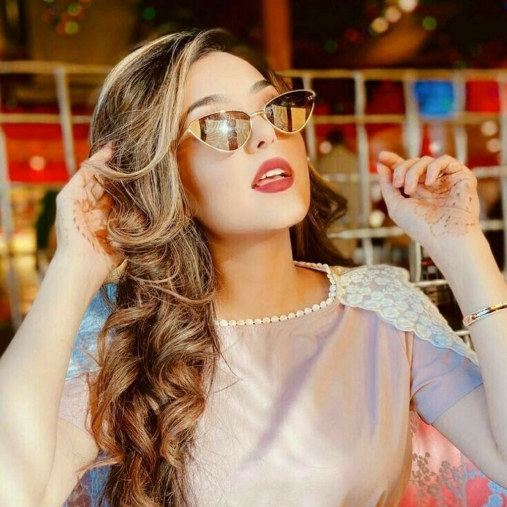 Unique Girls DP