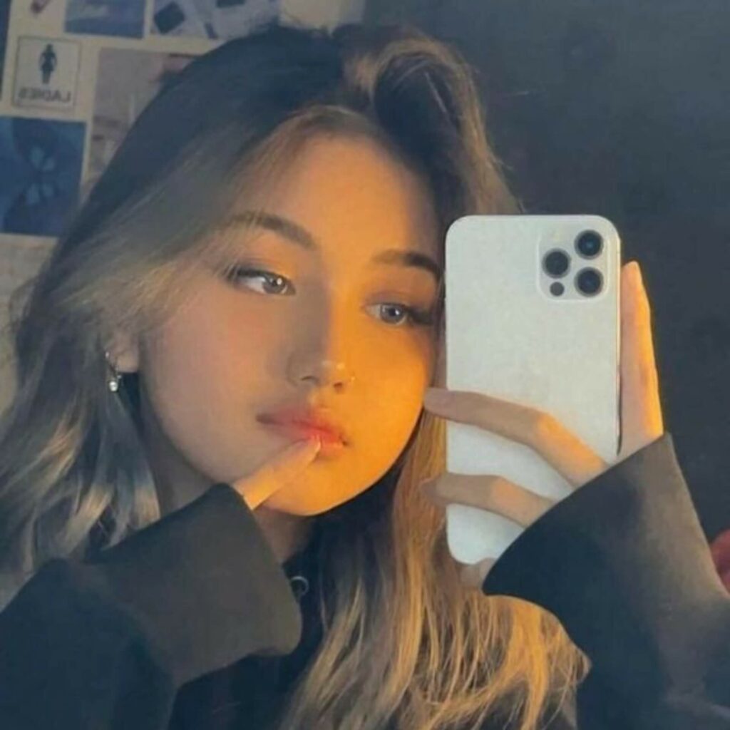 Beautiful Dp for Girls