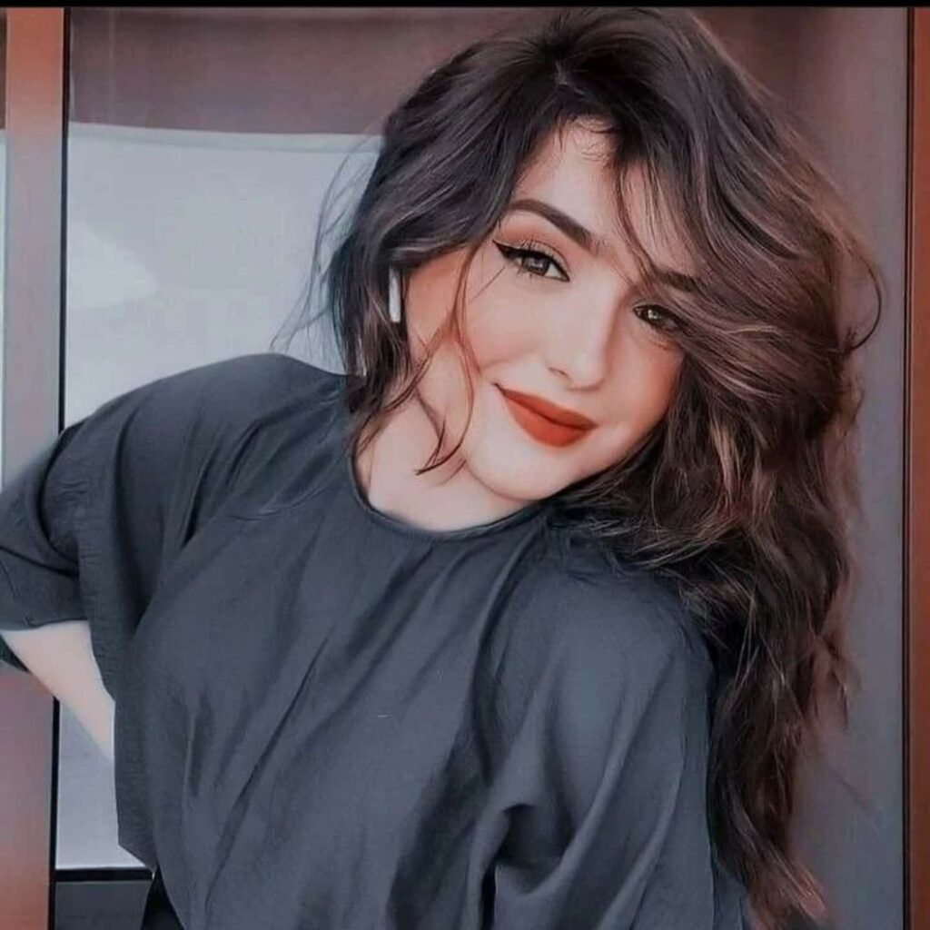 Cute Girl Pic