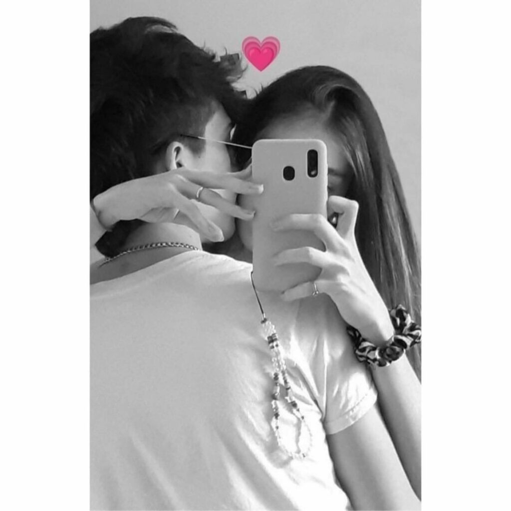 Cute Love DP