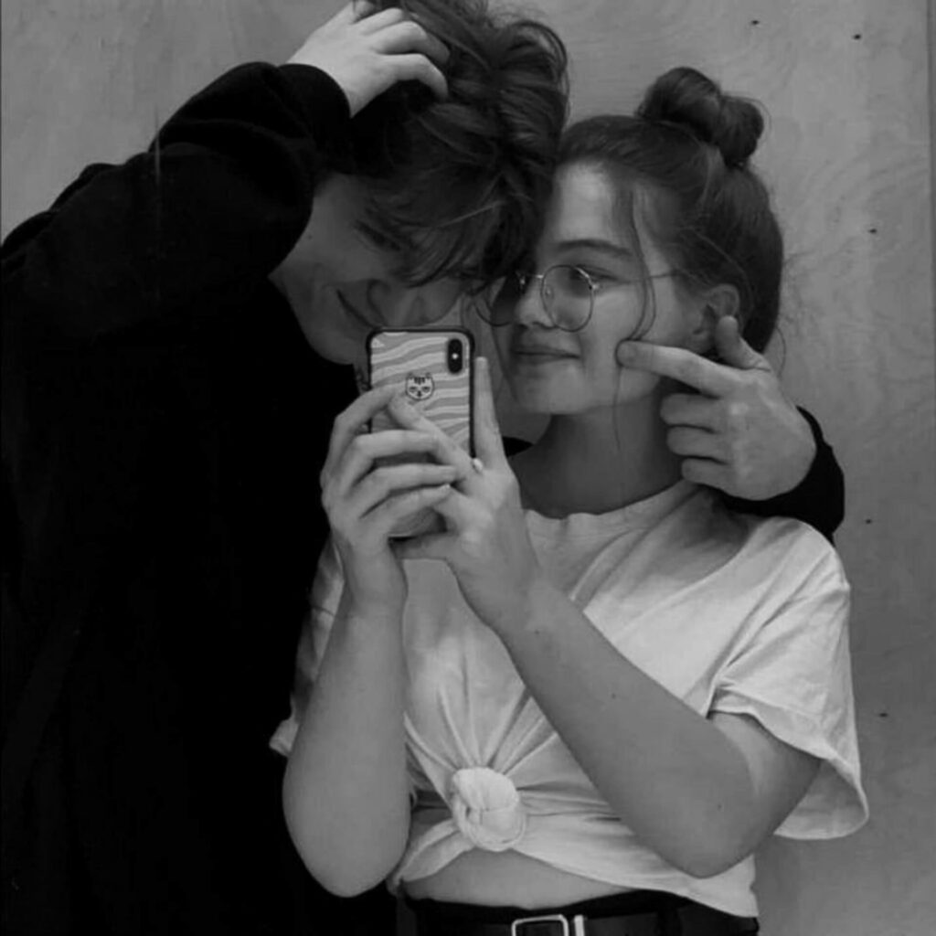 Cute Love DP