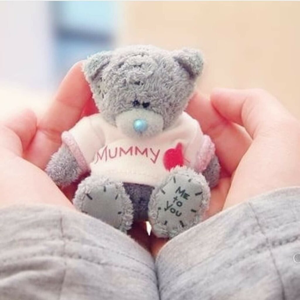 Cute WhatsApp DP