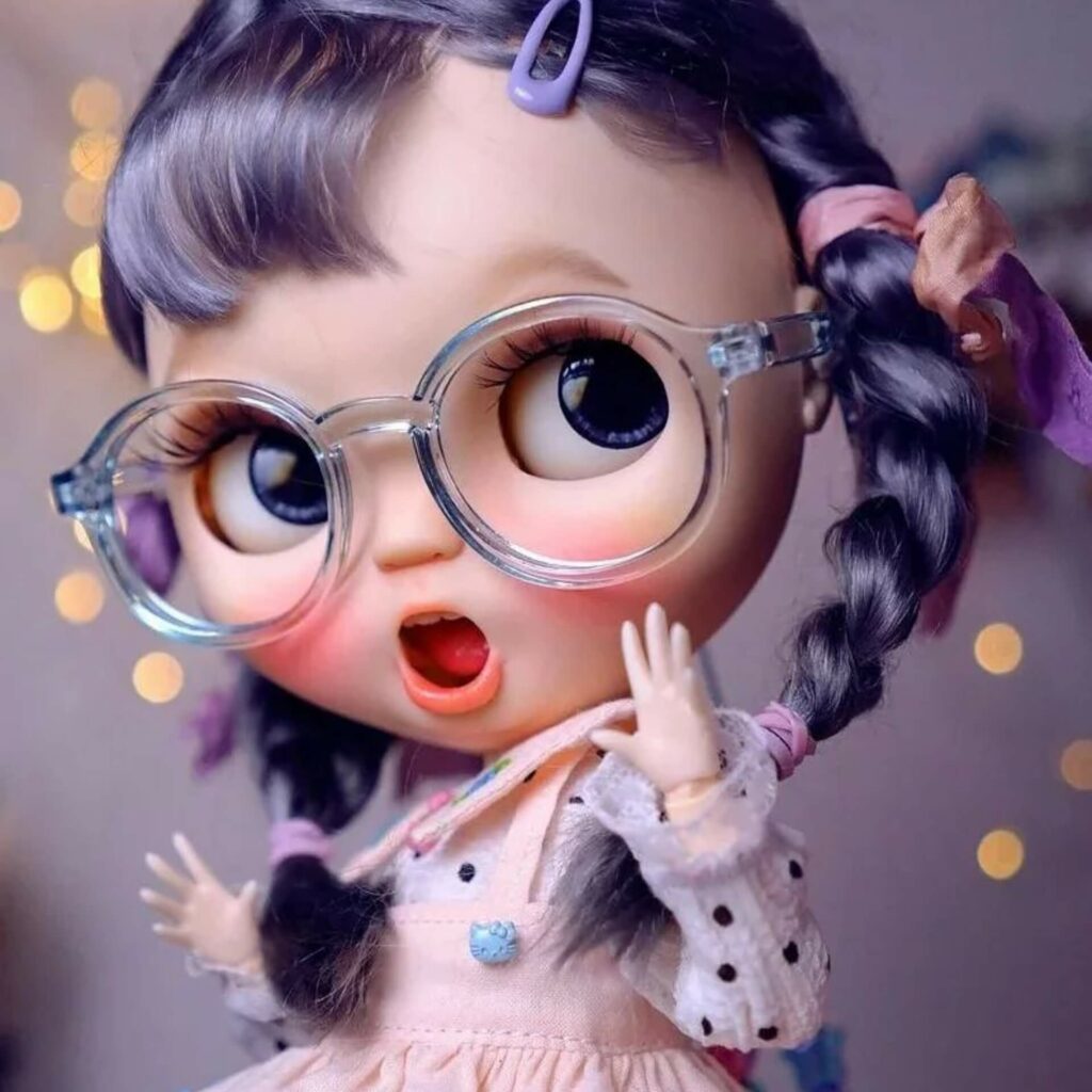 Cute WhatsApp DP